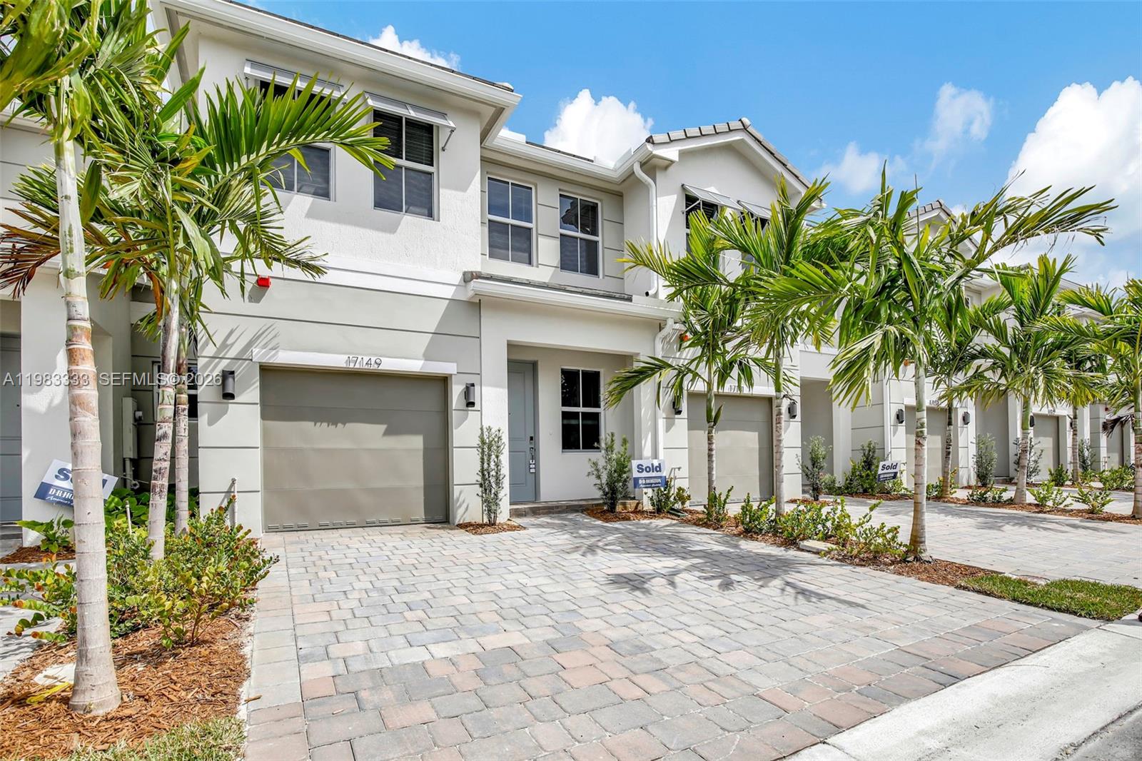 MERRICK SQUARE - Residential Lease