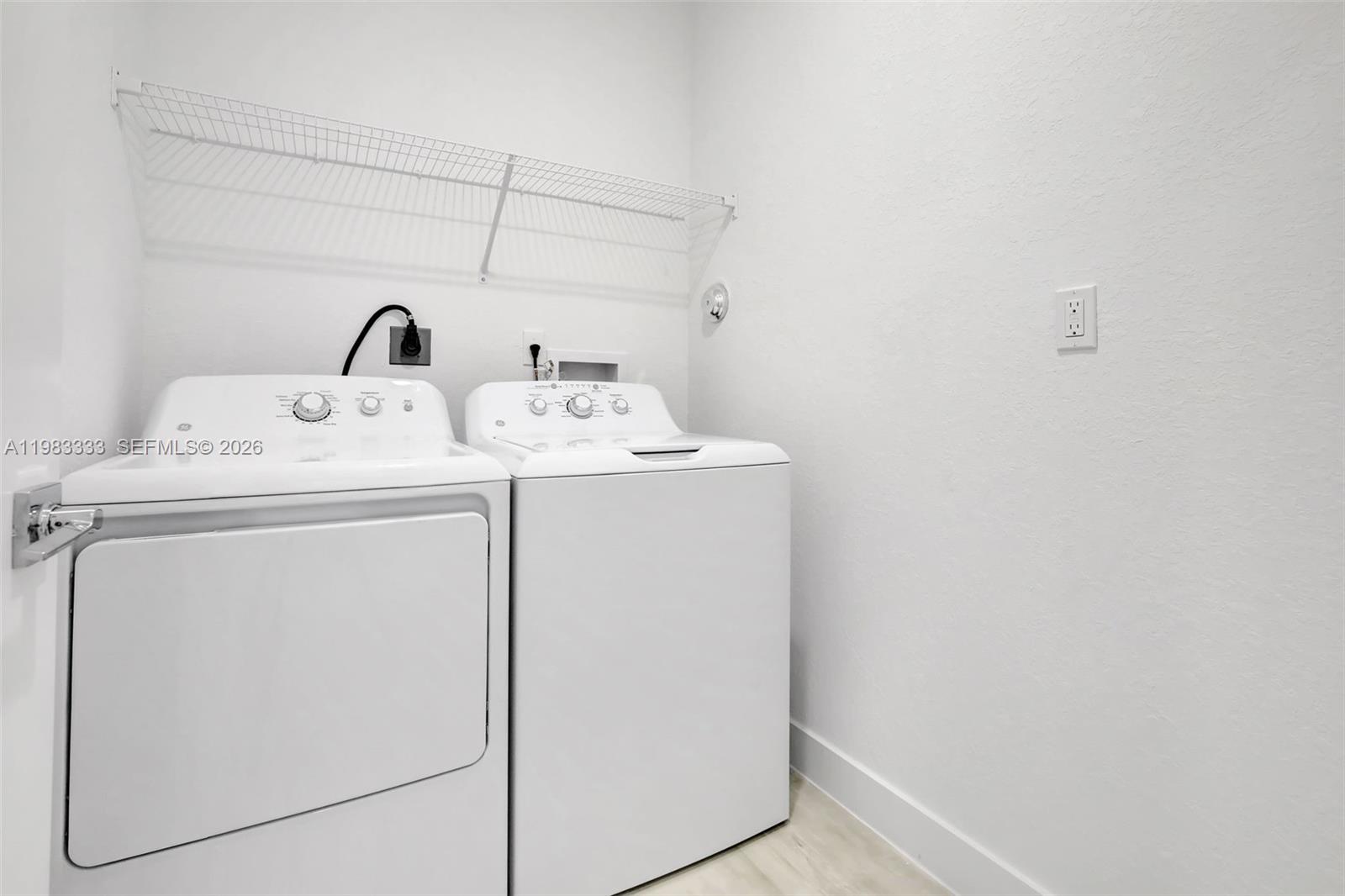 MERRICK SQUARE - Residential Lease