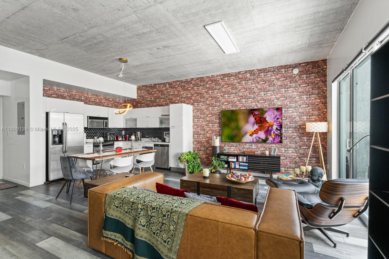 THE LOFT DOWNTOWN II COND - Residential Lease