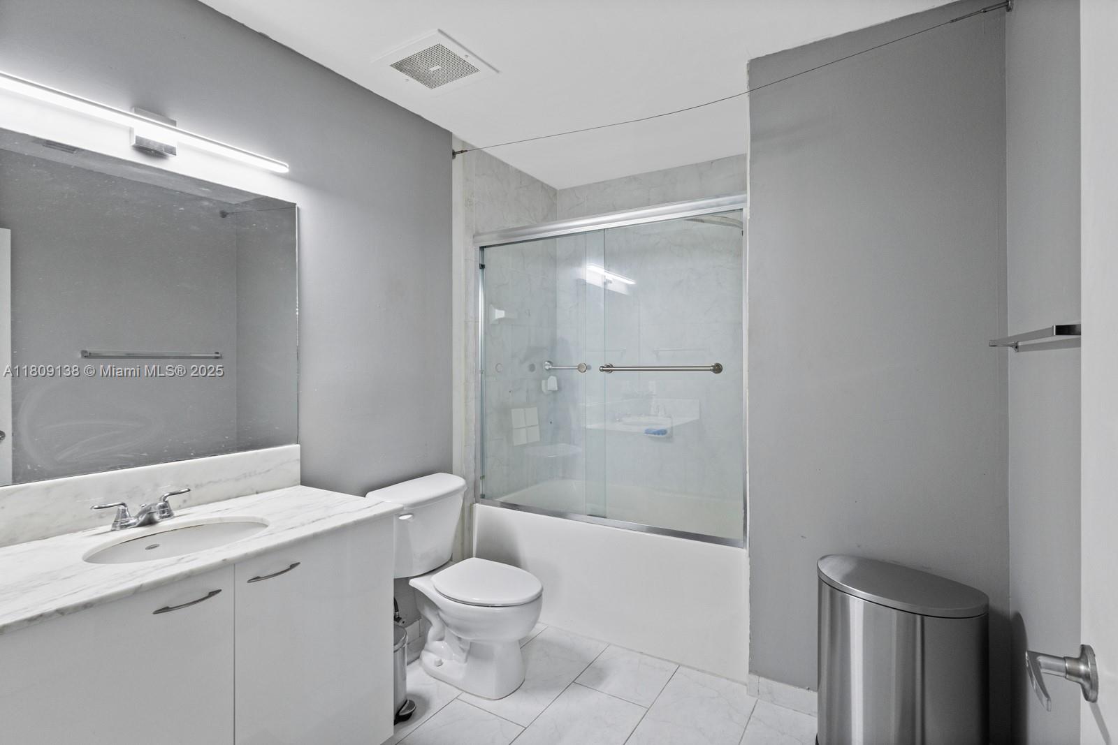 THE LOFT DOWNTOWN II COND - Residential Lease