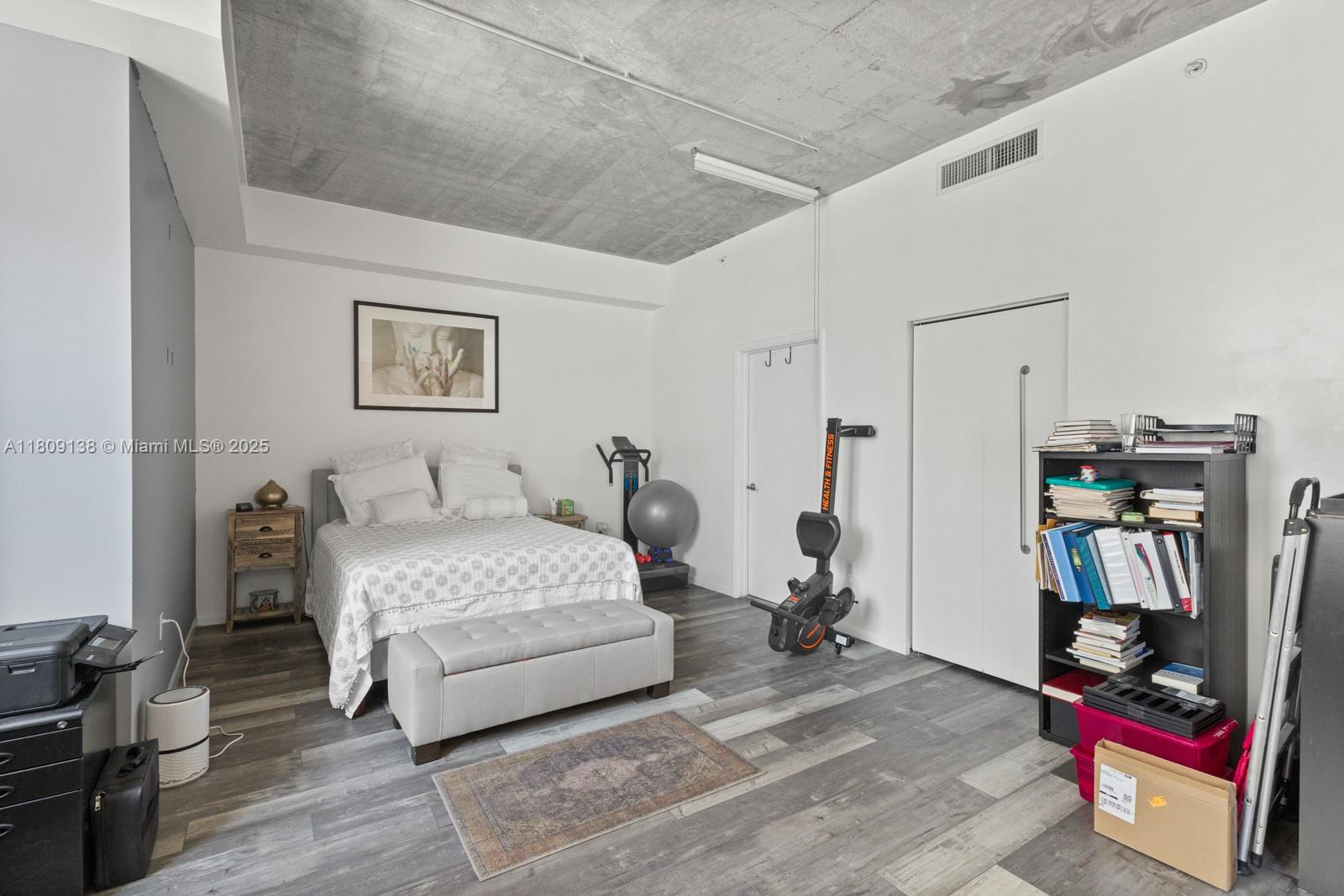 THE LOFT DOWNTOWN II COND - Residential Lease