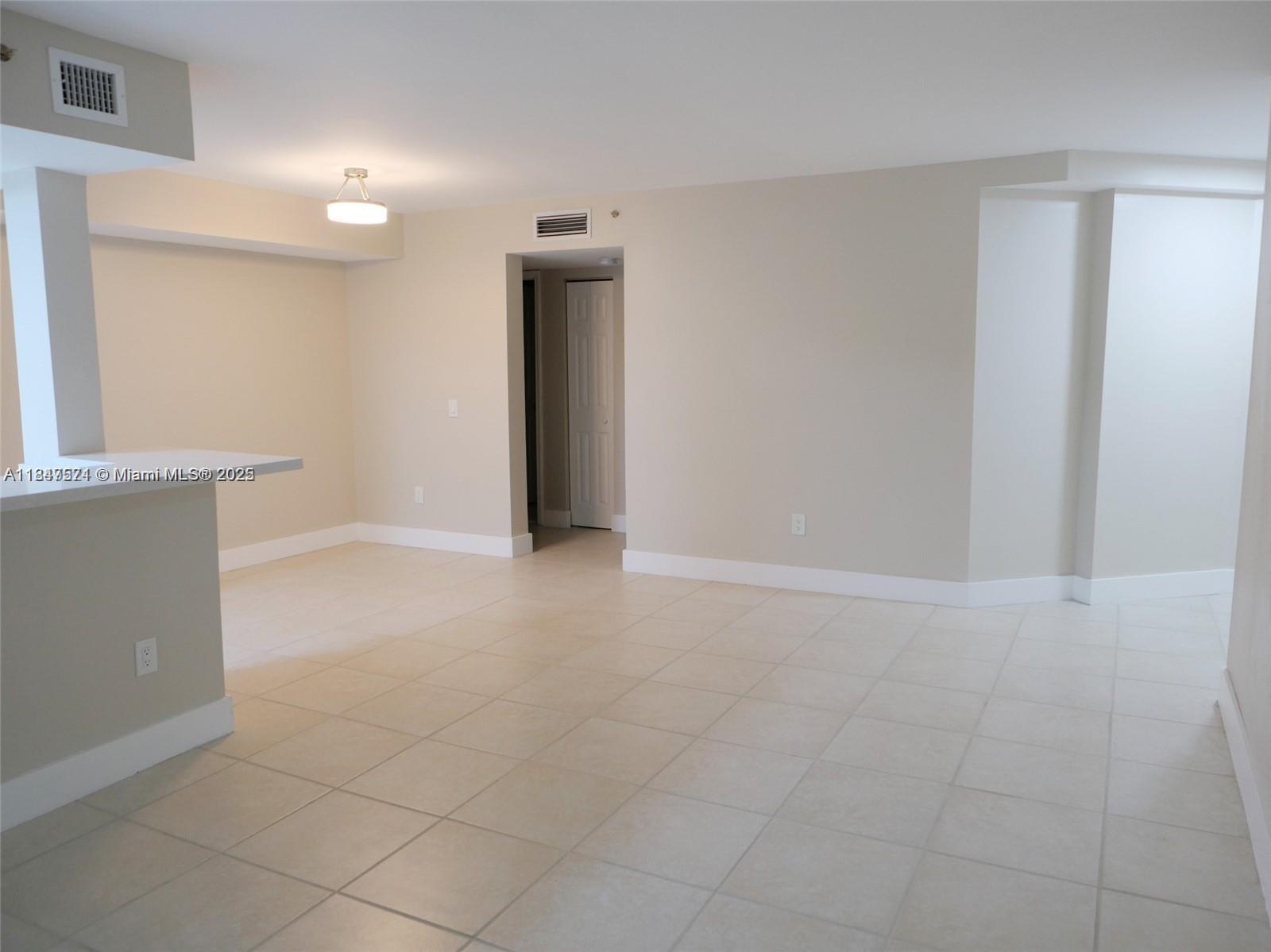 9640 NW 2nd St 5-206