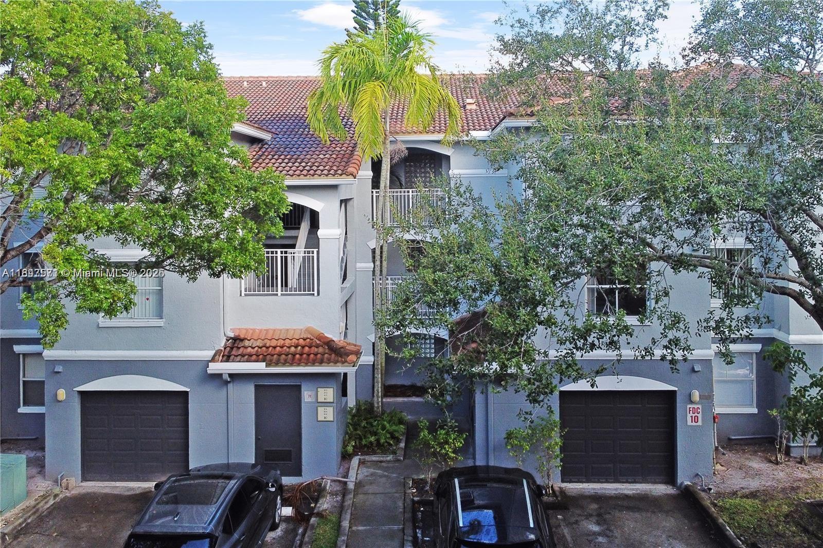 LA VIA CONDO - Residential