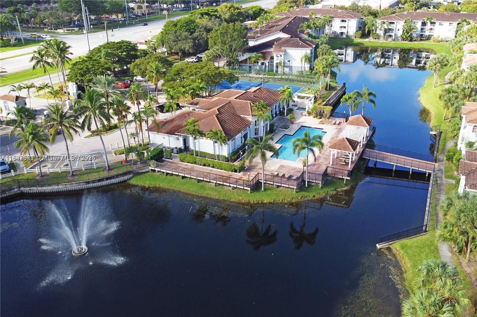 LA VIA CONDO - Residential