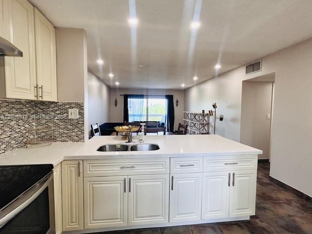 VILLAGE OF KINGS CREEK CO - Residential Lease