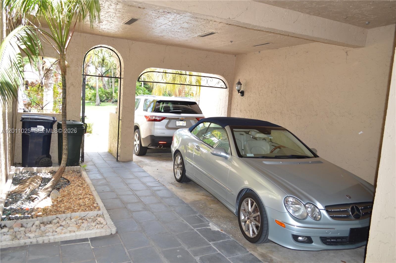 COSTA DEL SOL CONDO NO 1 - Residential