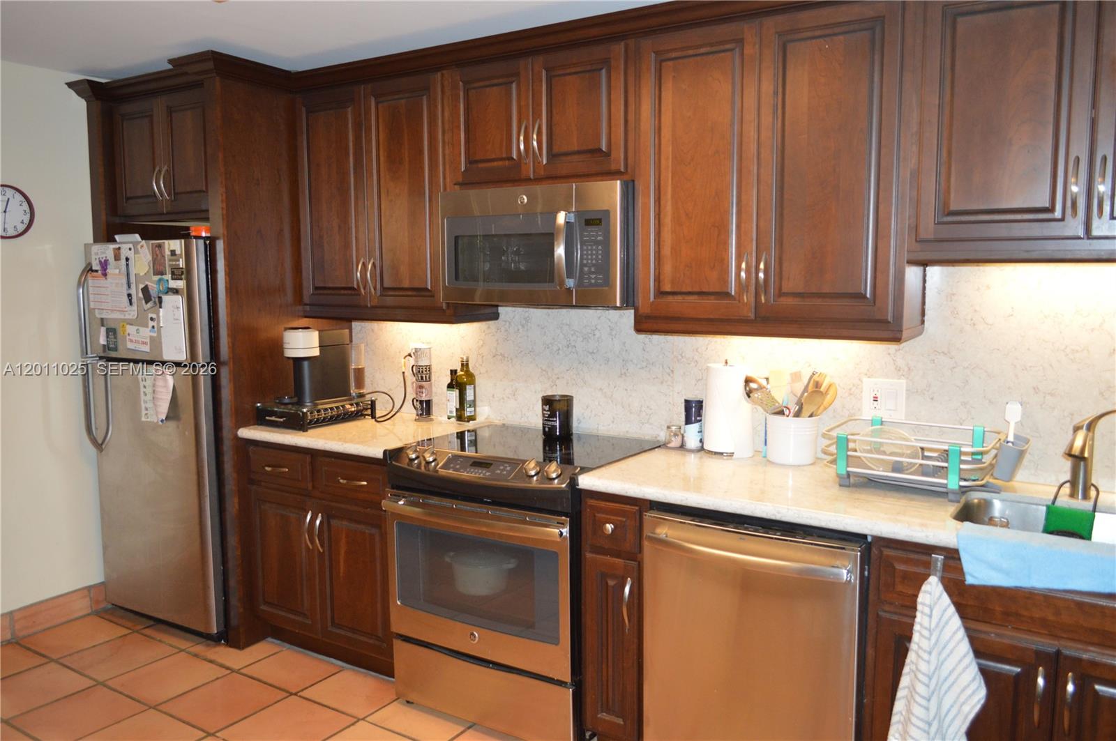 COSTA DEL SOL CONDO NO 1 - Residential