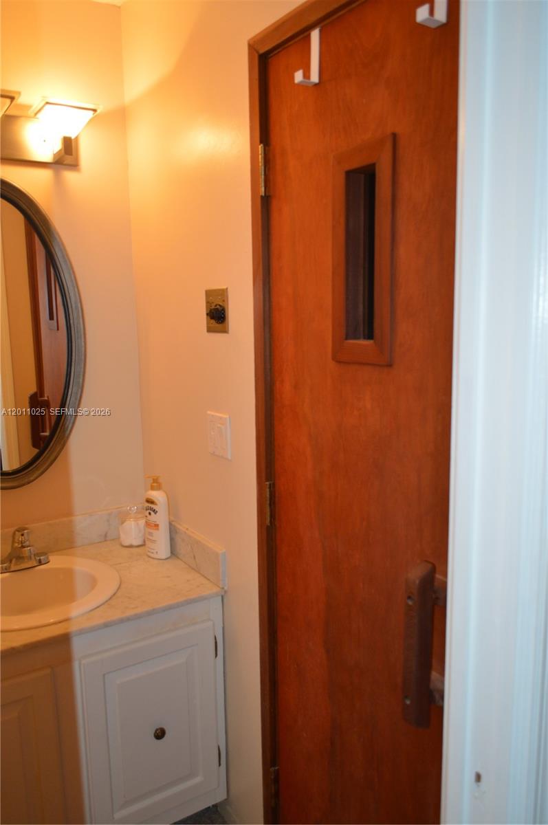 COSTA DEL SOL CONDO NO 1 - Residential