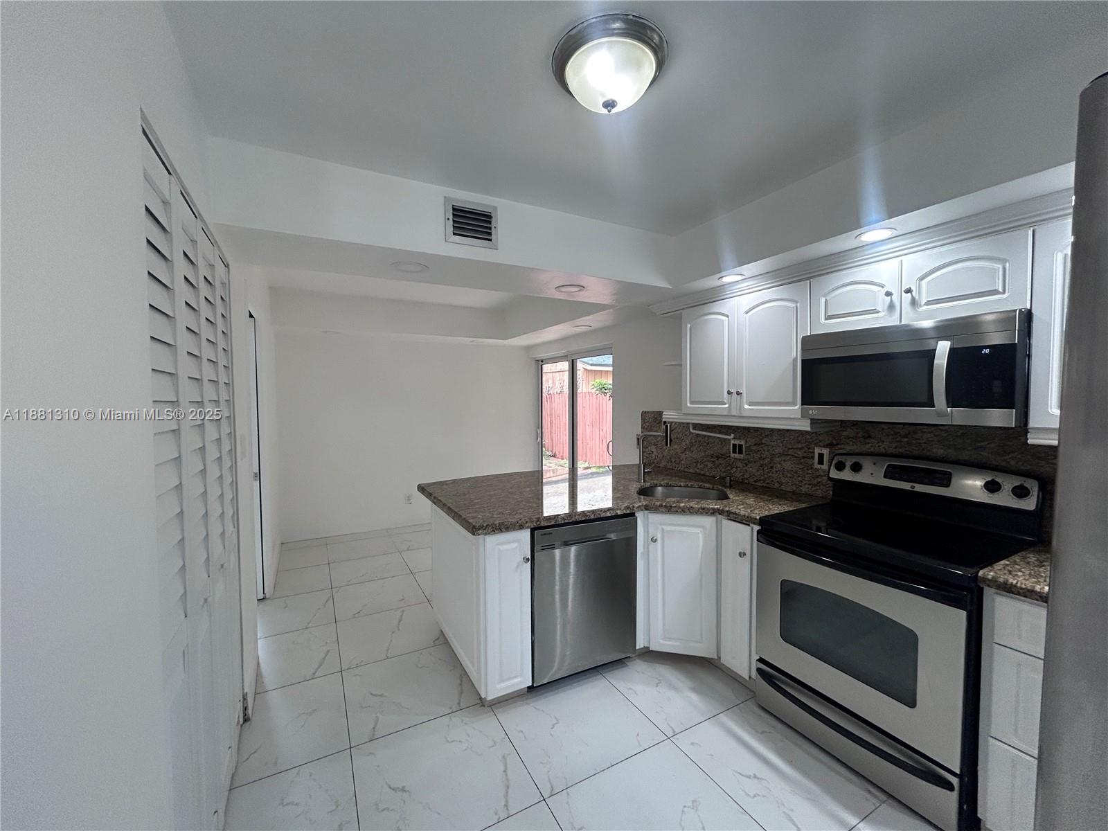 8610 SW 156th CT 115