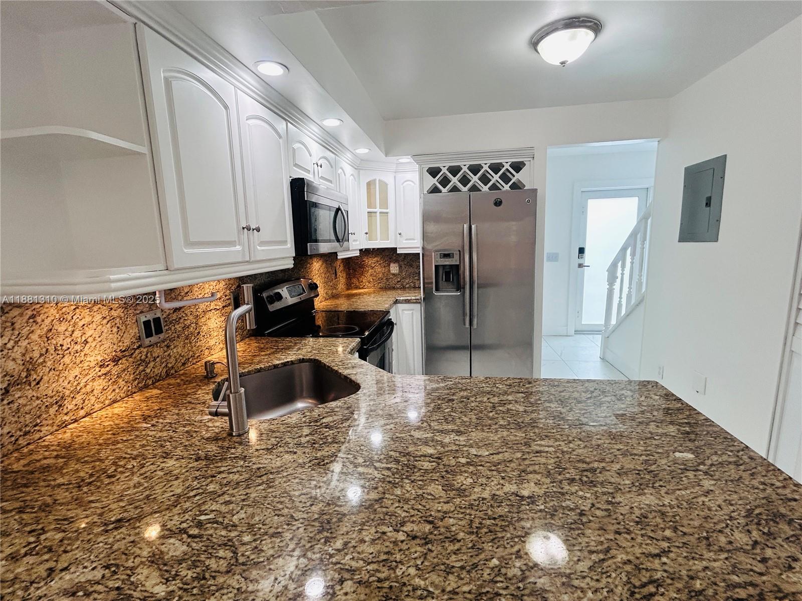 8610 SW 156th CT 115