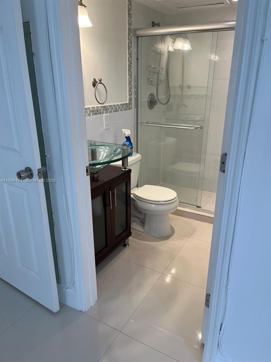 THE HORIZONS CONDO #2 - Residential