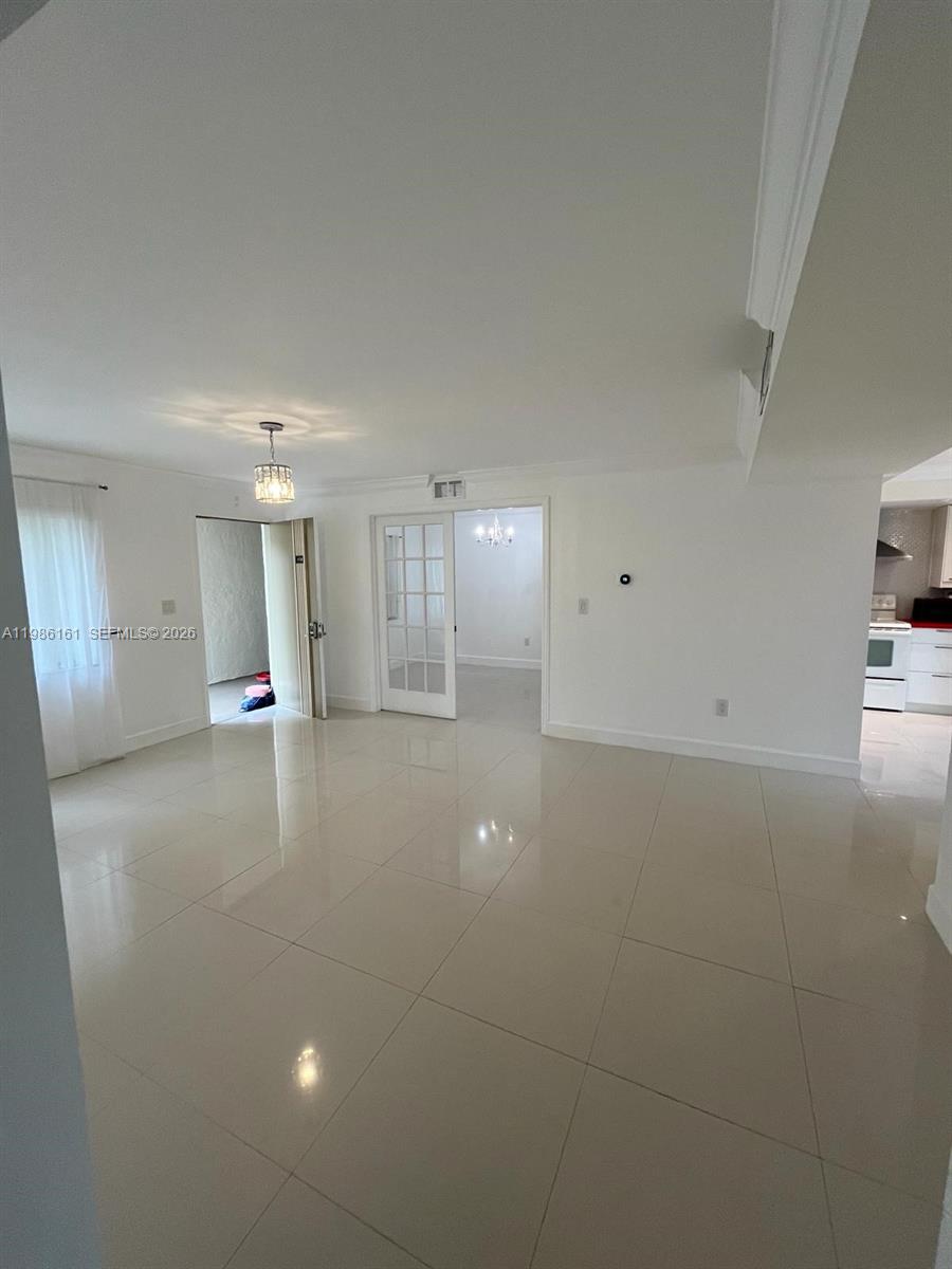 THE HORIZONS CONDO #2 - Residential