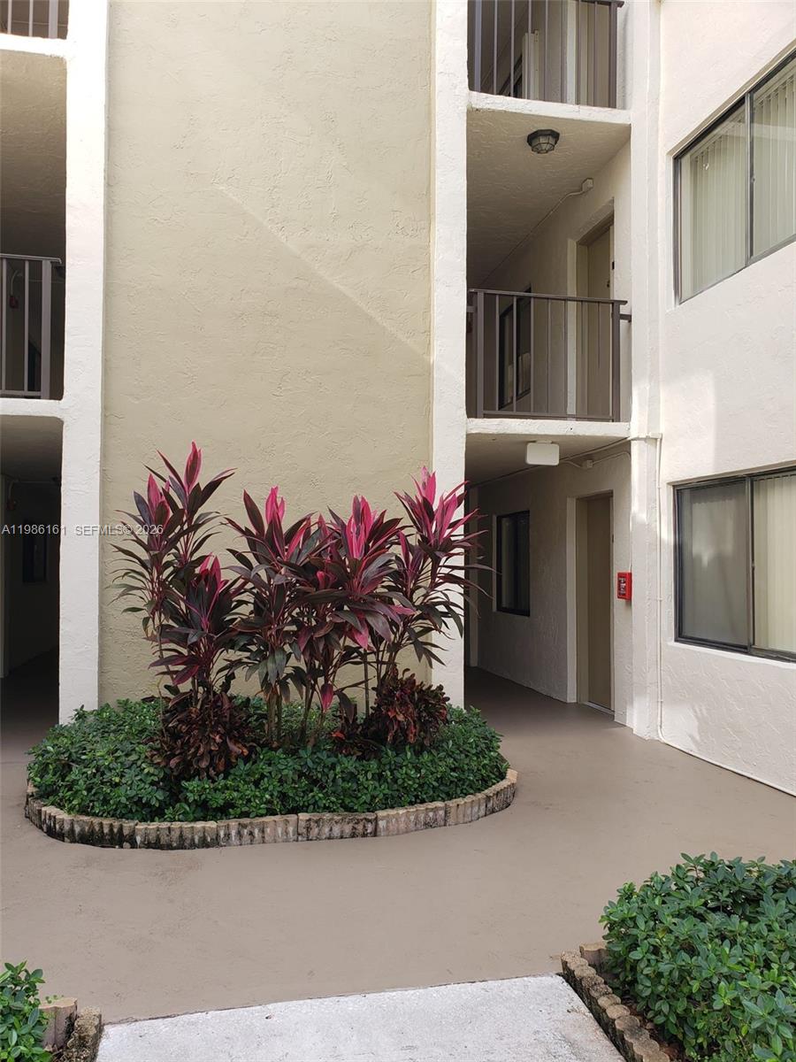 THE HORIZONS CONDO #2 - Residential