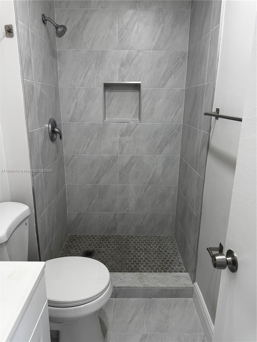 SPRINGS PARK CONDO - Residential Lease