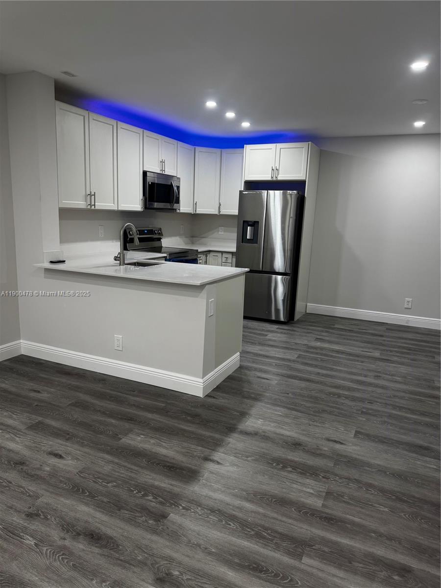 SPRINGS PARK CONDO - Residential Lease