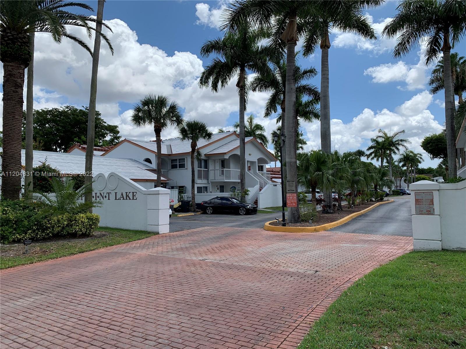 Location, Location, Location! Large and beautiful 2B/2B For rent. QUICK MOVING. Ready to move immediately.