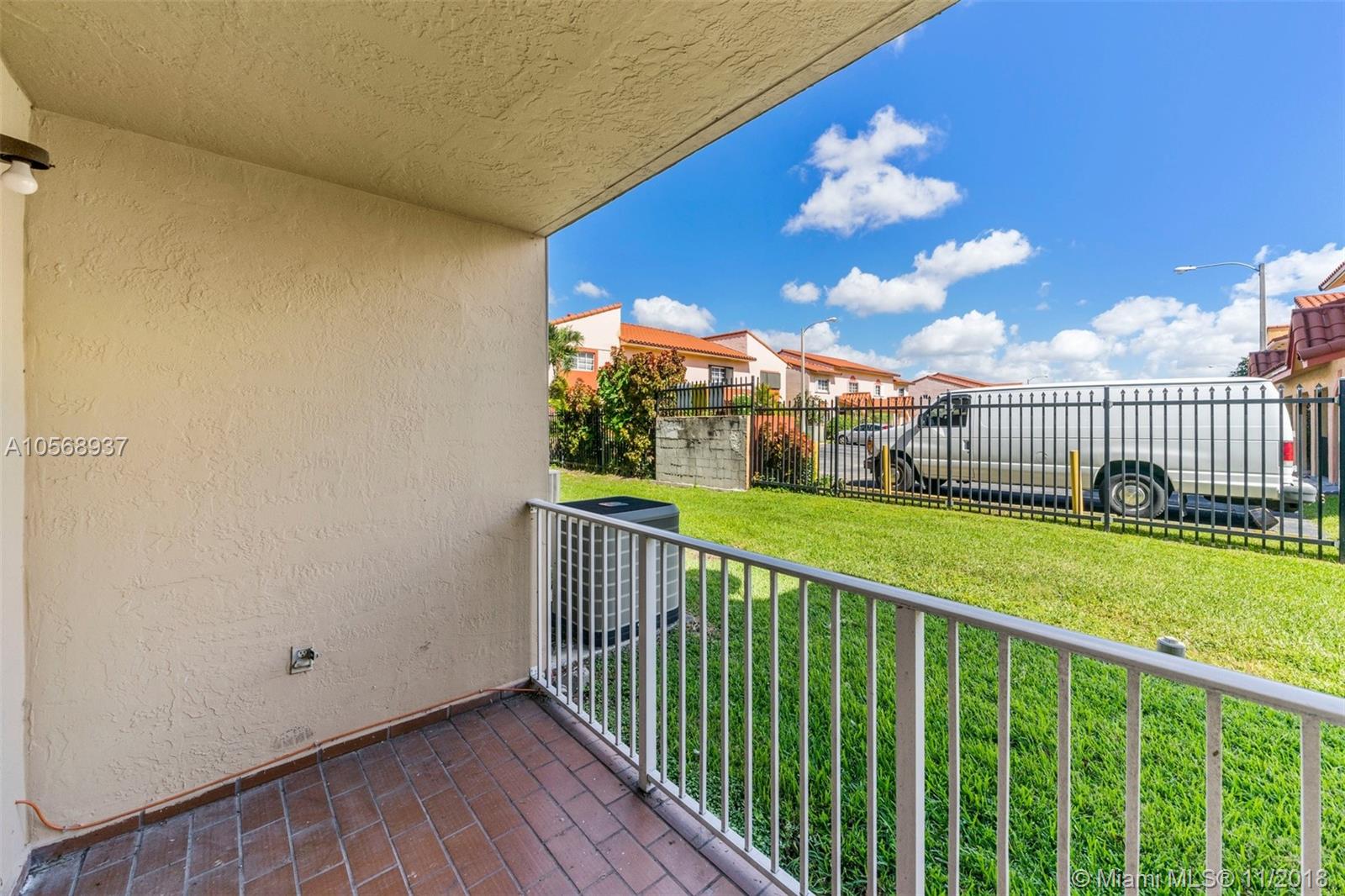 VILLA VERANDA CONDO - Residential