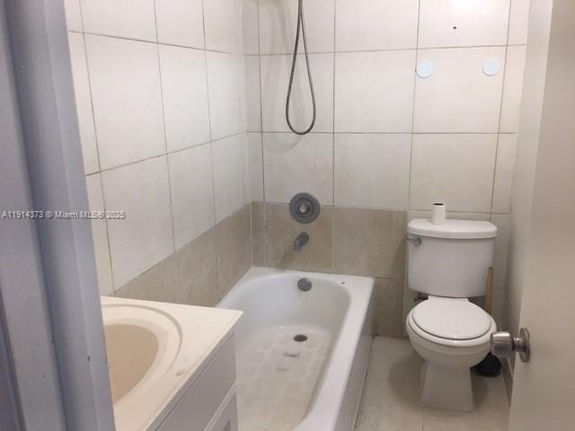 BOCA TOWNE CENTRE CONDO - Residential