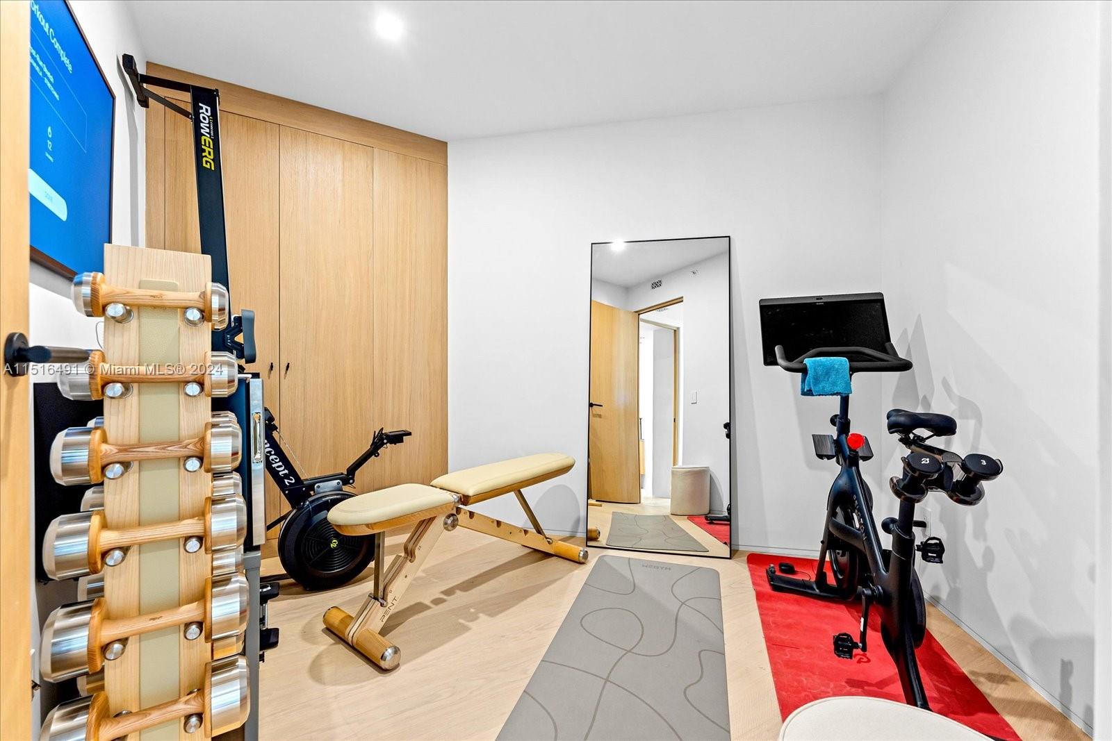 OCEANSIDE @ FISHER ISL CO - Residential