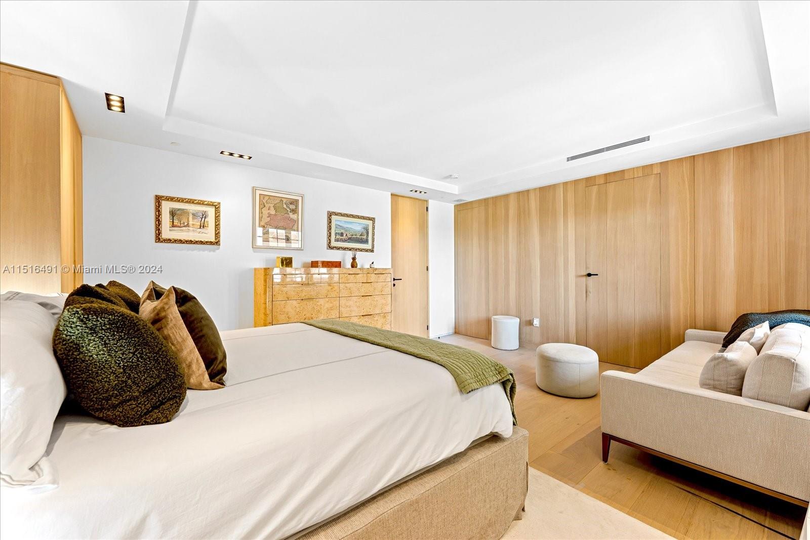 OCEANSIDE @ FISHER ISL CO - Residential