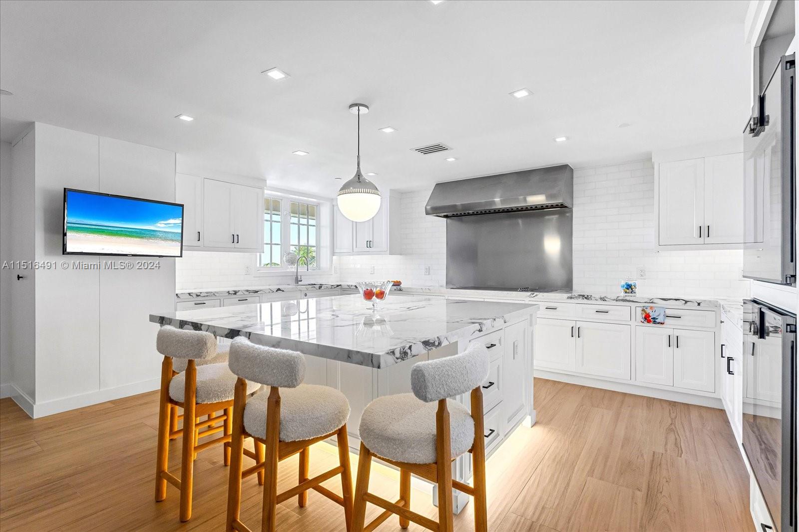 OCEANSIDE @ FISHER ISL CO - Residential