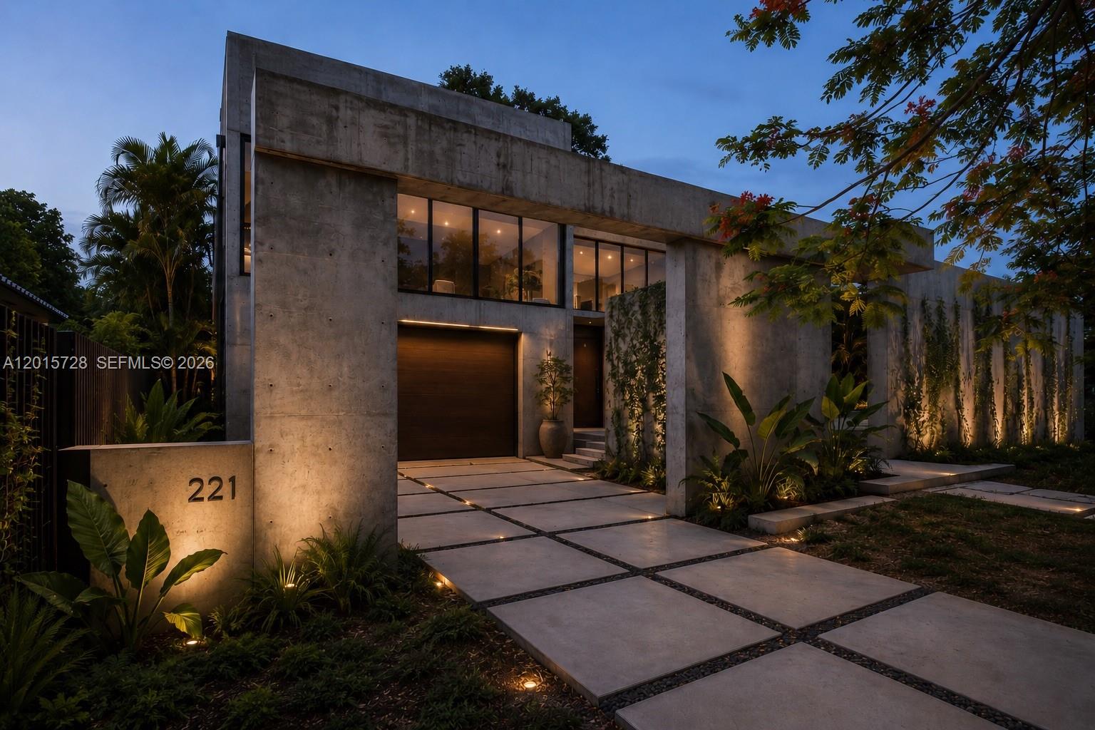 221 SW 25th Rd, Miami FL 33129