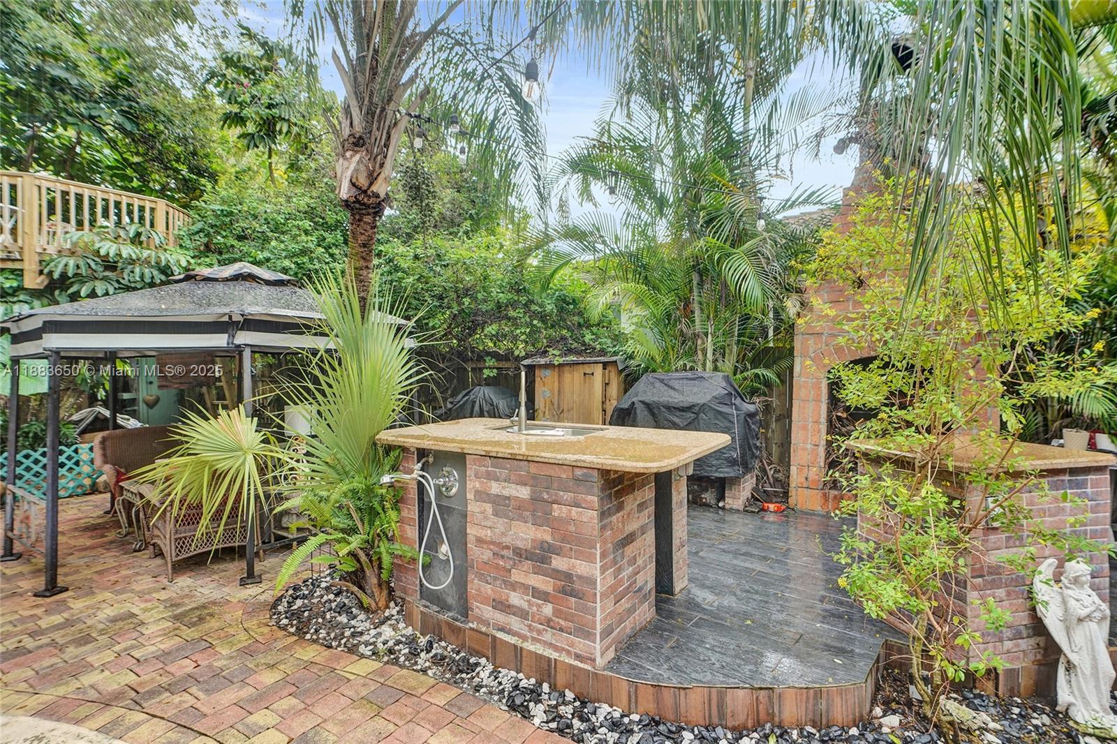 PINEWOOD PARK AMD 2ND ADD - Residential