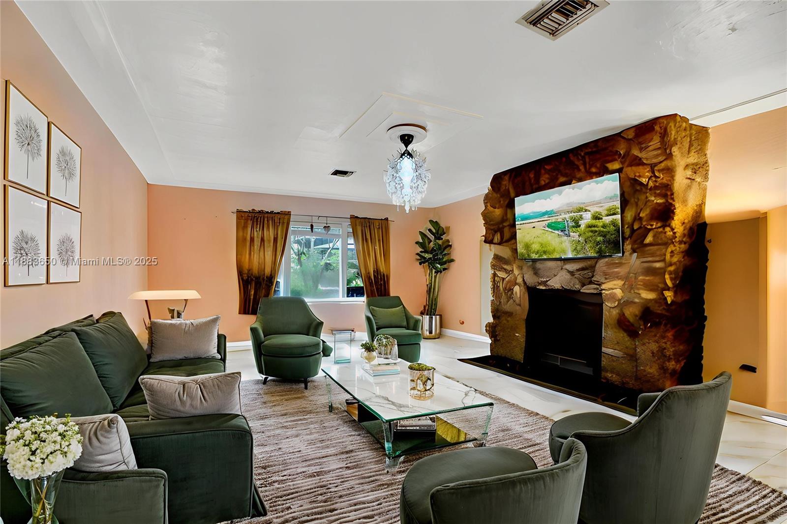 PINEWOOD PARK AMD 2ND ADD - Residential