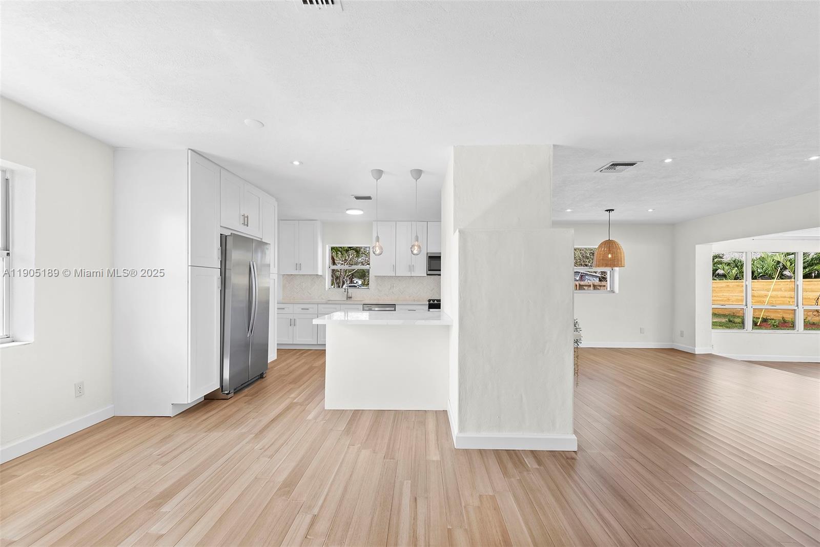 SOUTH CORAL HOMES SEC 2 - Residential Lease