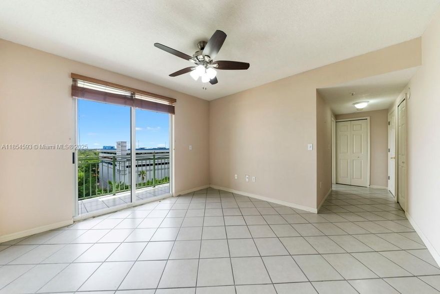 Impeccable 1/1 in Coral Plaza of Miami Condo available for Lease. Balcony w/ beautiful North view overlooking Coral Gables skyline. Washer & Dryer inside unit. 2 ASSIGNED
COVERED PARKING SPACES. Prime location walking distance to Miracle Mile, Miracle Marketplace, Downtown Coral Gables. Trolley to Brickell passes in front of Bldg. Full
Amenities Building include Lobby guard, pool, gym & game room.