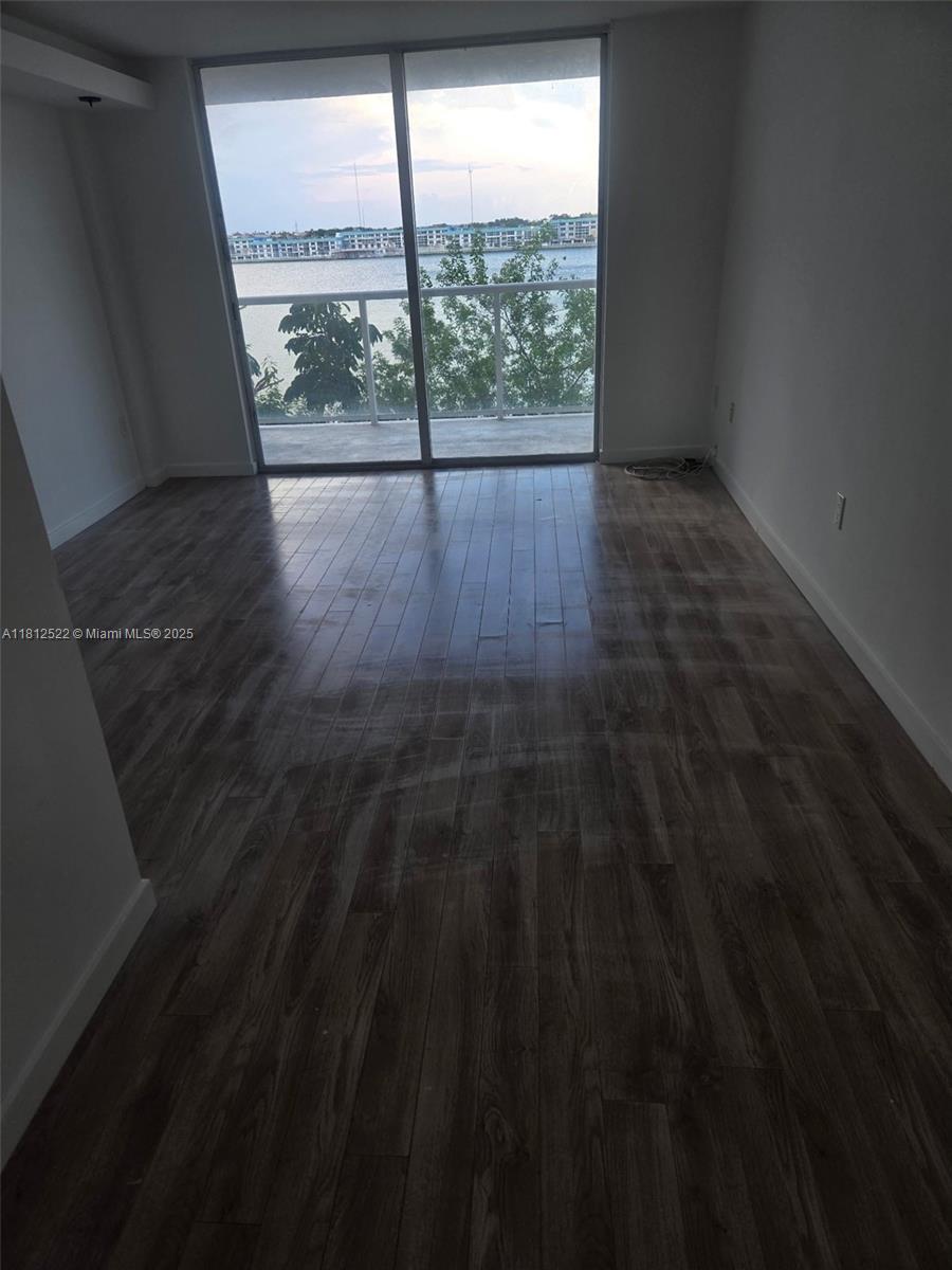 BUCKLEY TOWERS CONDO - EA - Residential