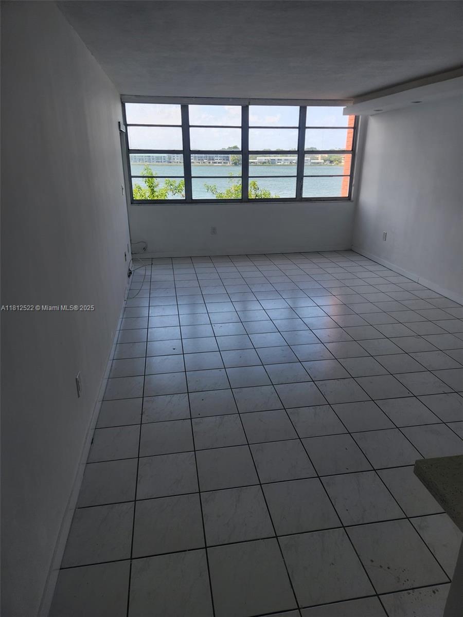 BUCKLEY TOWERS CONDO - EA - Residential