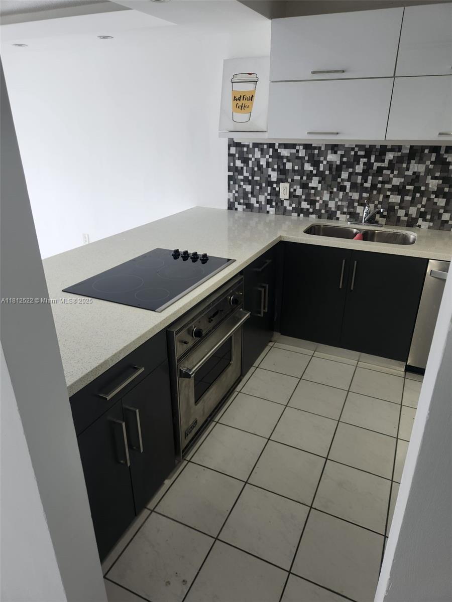 BUCKLEY TOWERS CONDO - EA - Residential