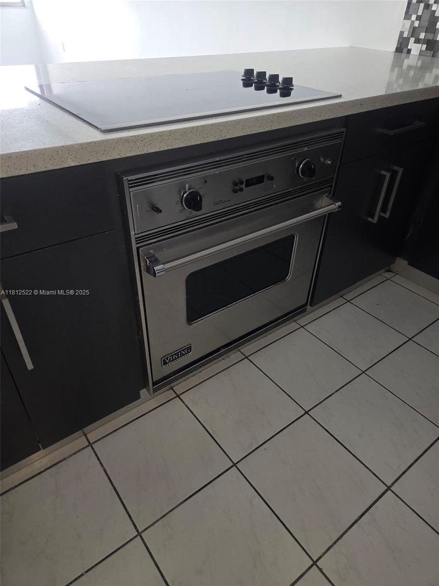 BUCKLEY TOWERS CONDO - EA - Residential