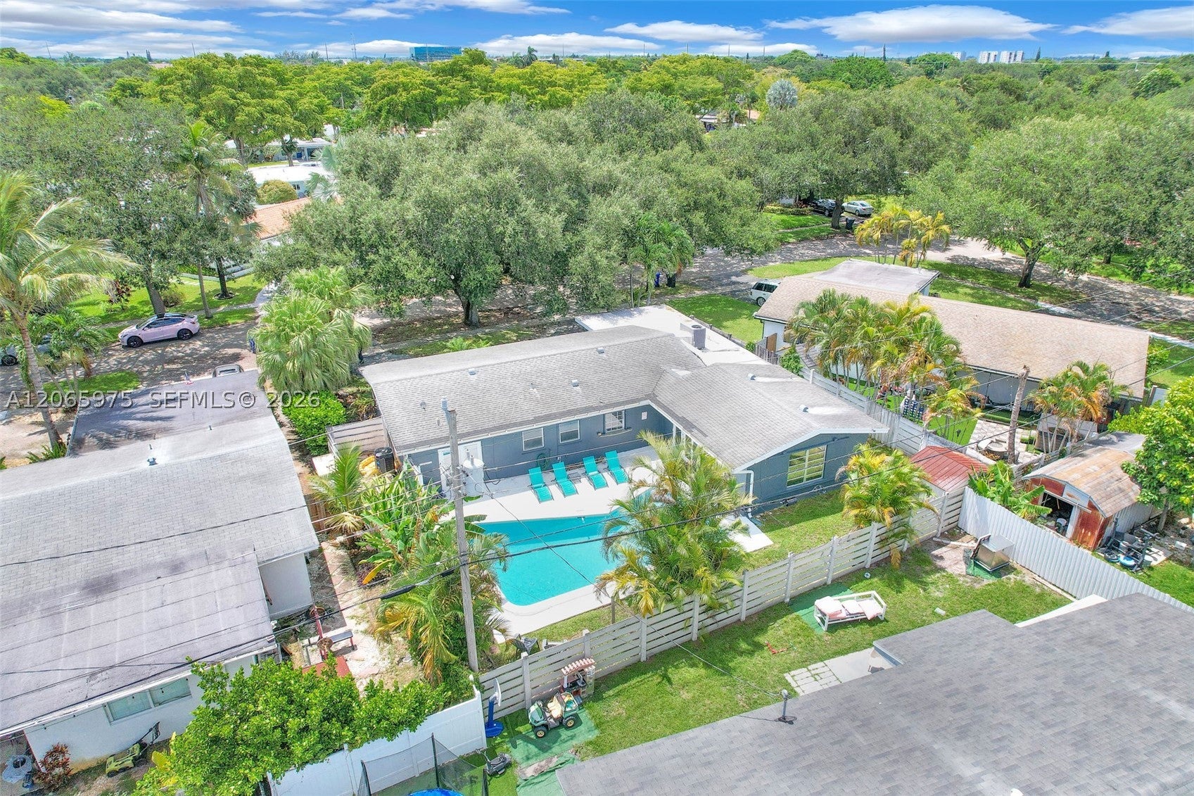 407 S 56th Ter