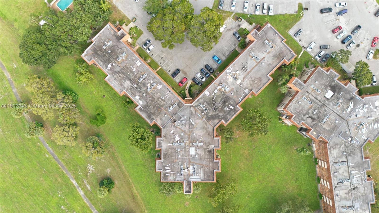 INVERRARY COUNTRY CLUB - Residential