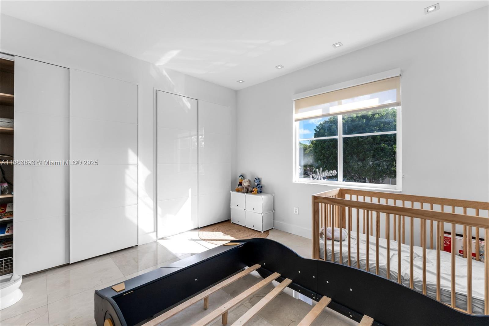 BALMORAL SUB PHASE III - Residential Lease