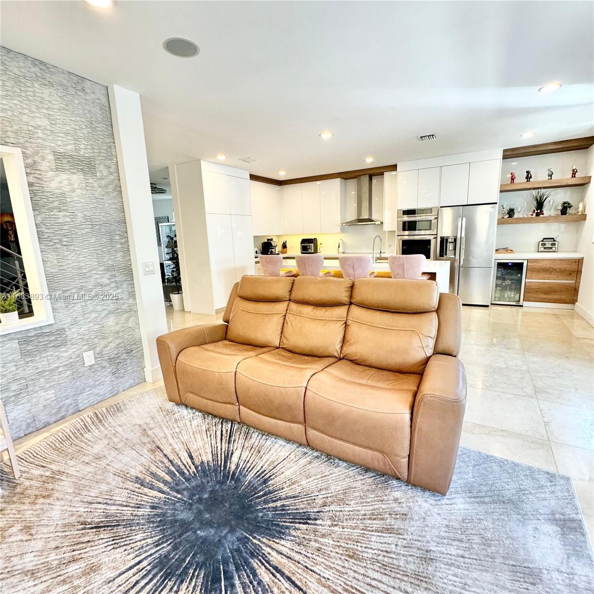 BALMORAL SUB PHASE III - Residential Lease