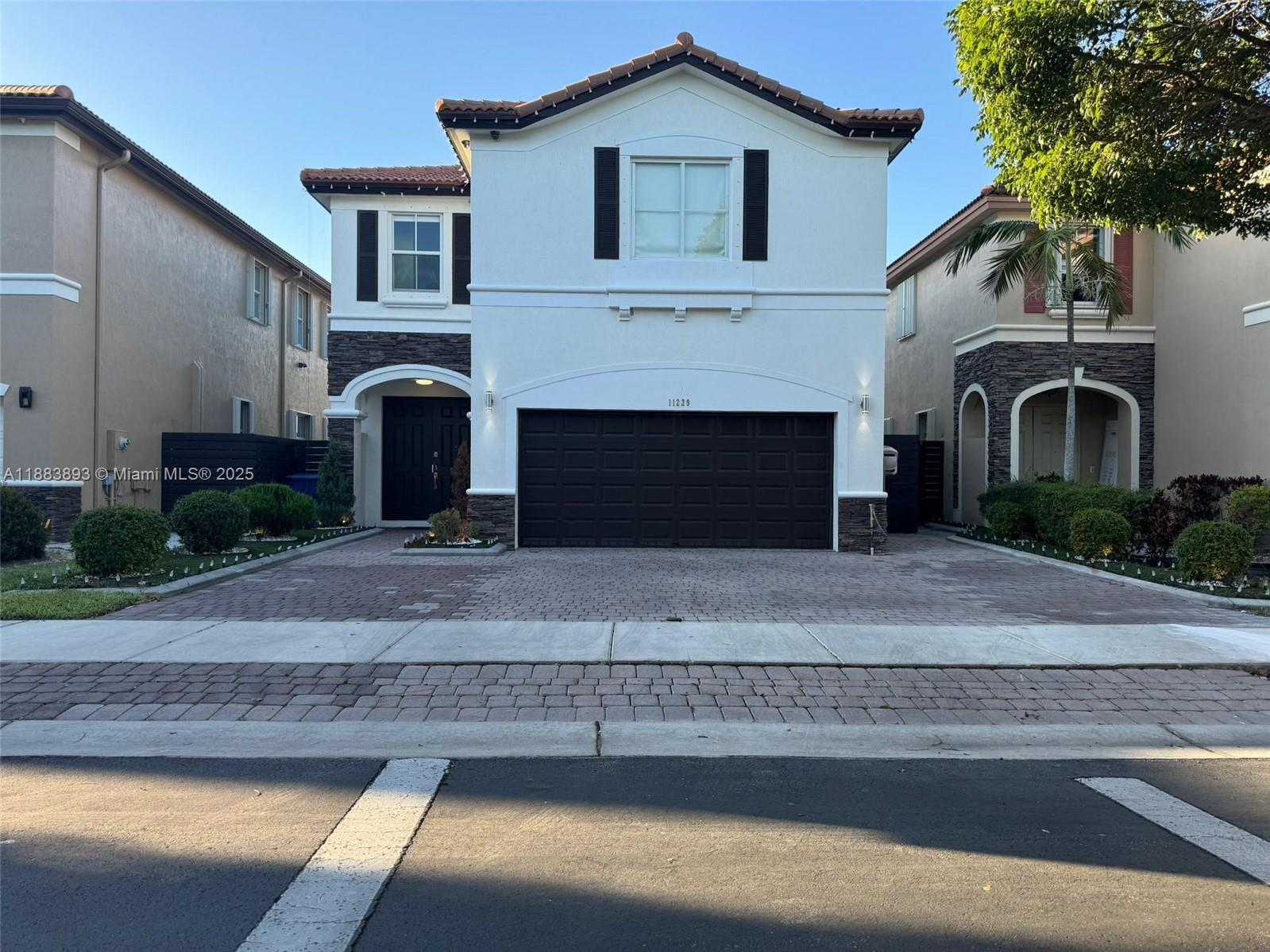BALMORAL SUB PHASE III - Residential Lease