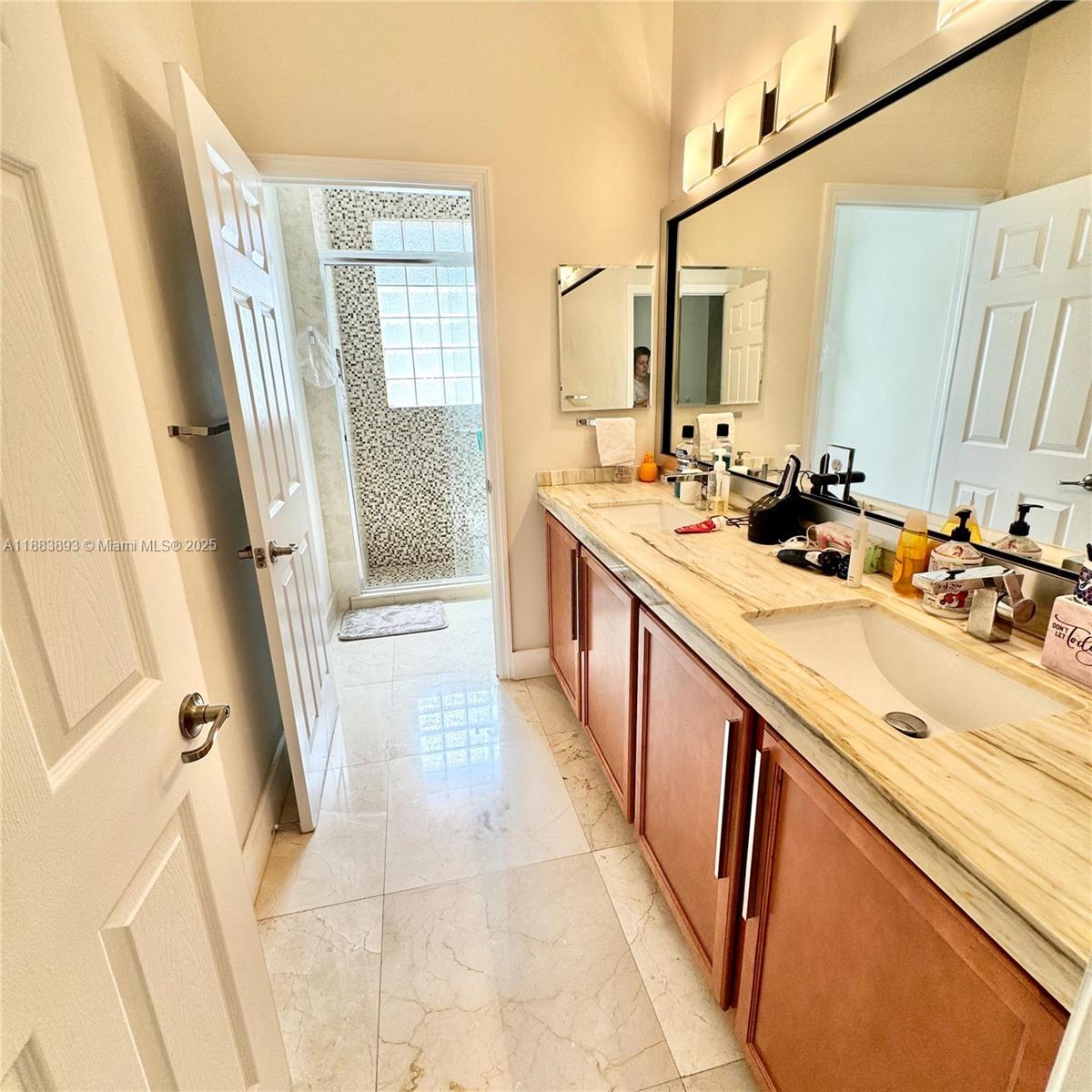 BALMORAL SUB PHASE III - Residential Lease