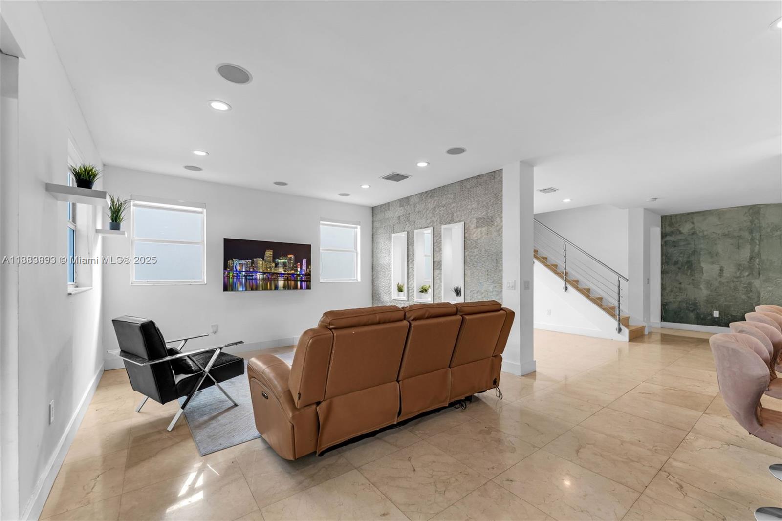 BALMORAL SUB PHASE III - Residential Lease