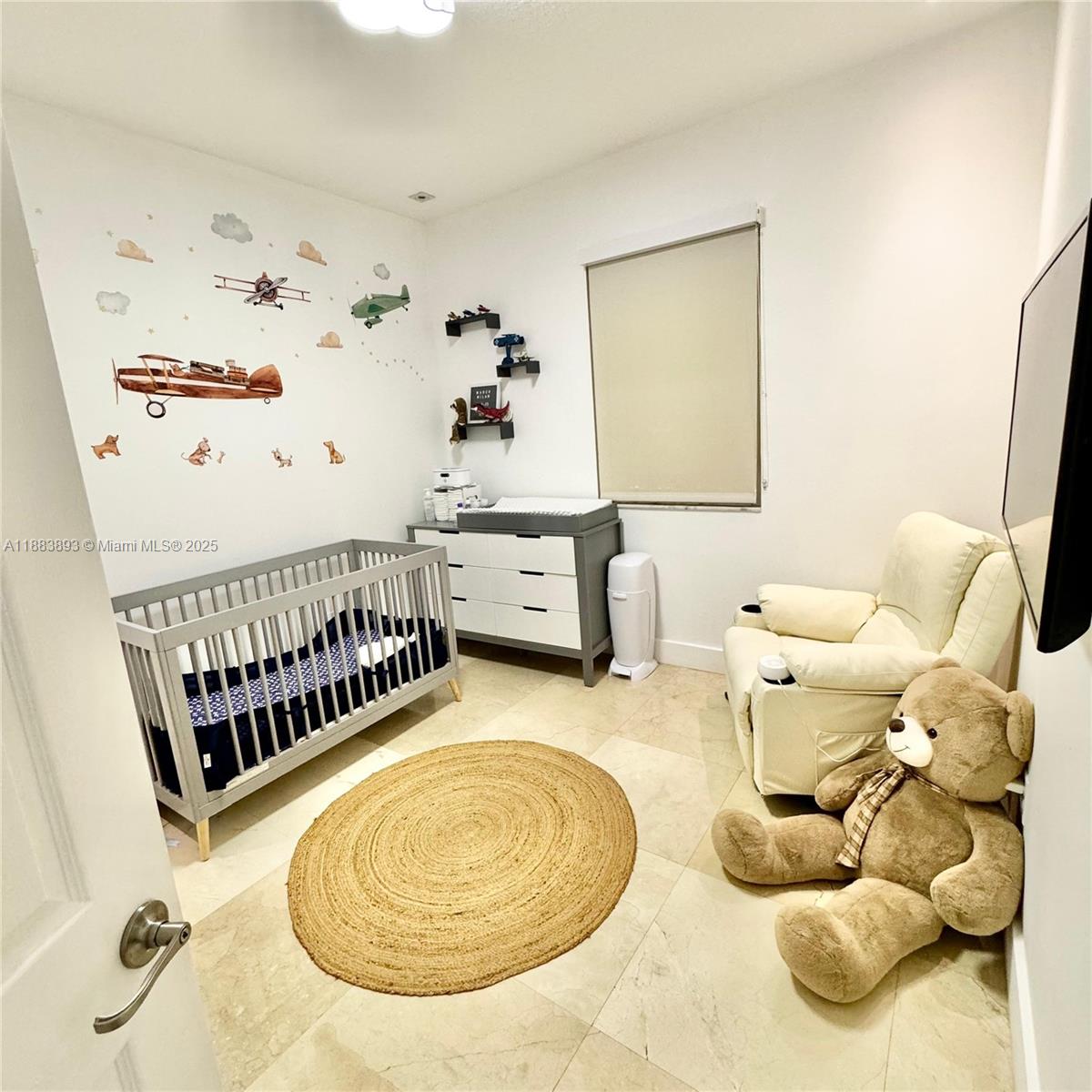 BALMORAL SUB PHASE III - Residential Lease