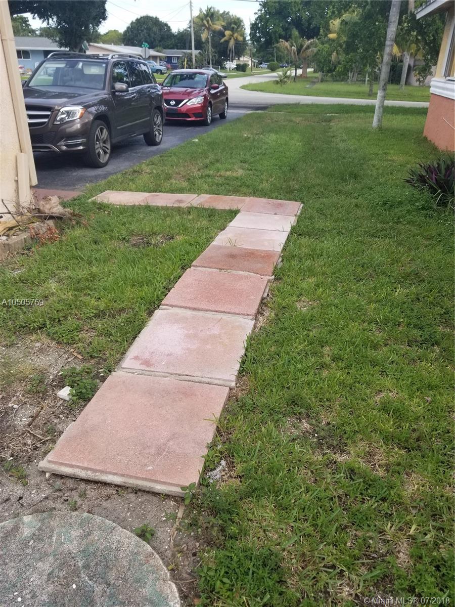 BREEZESWEPT PARK ESTATES - Residential Lease