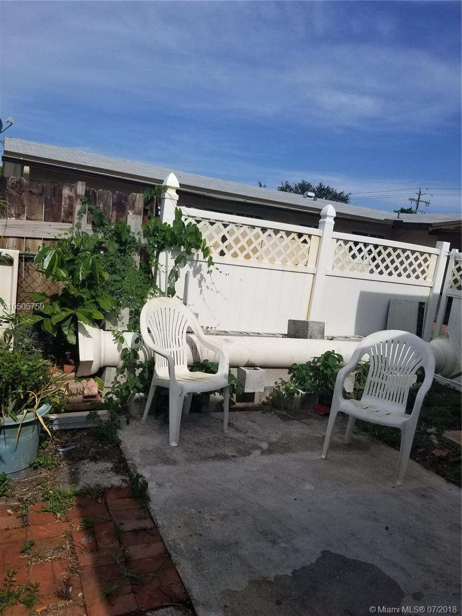 BREEZESWEPT PARK ESTATES - Residential Lease