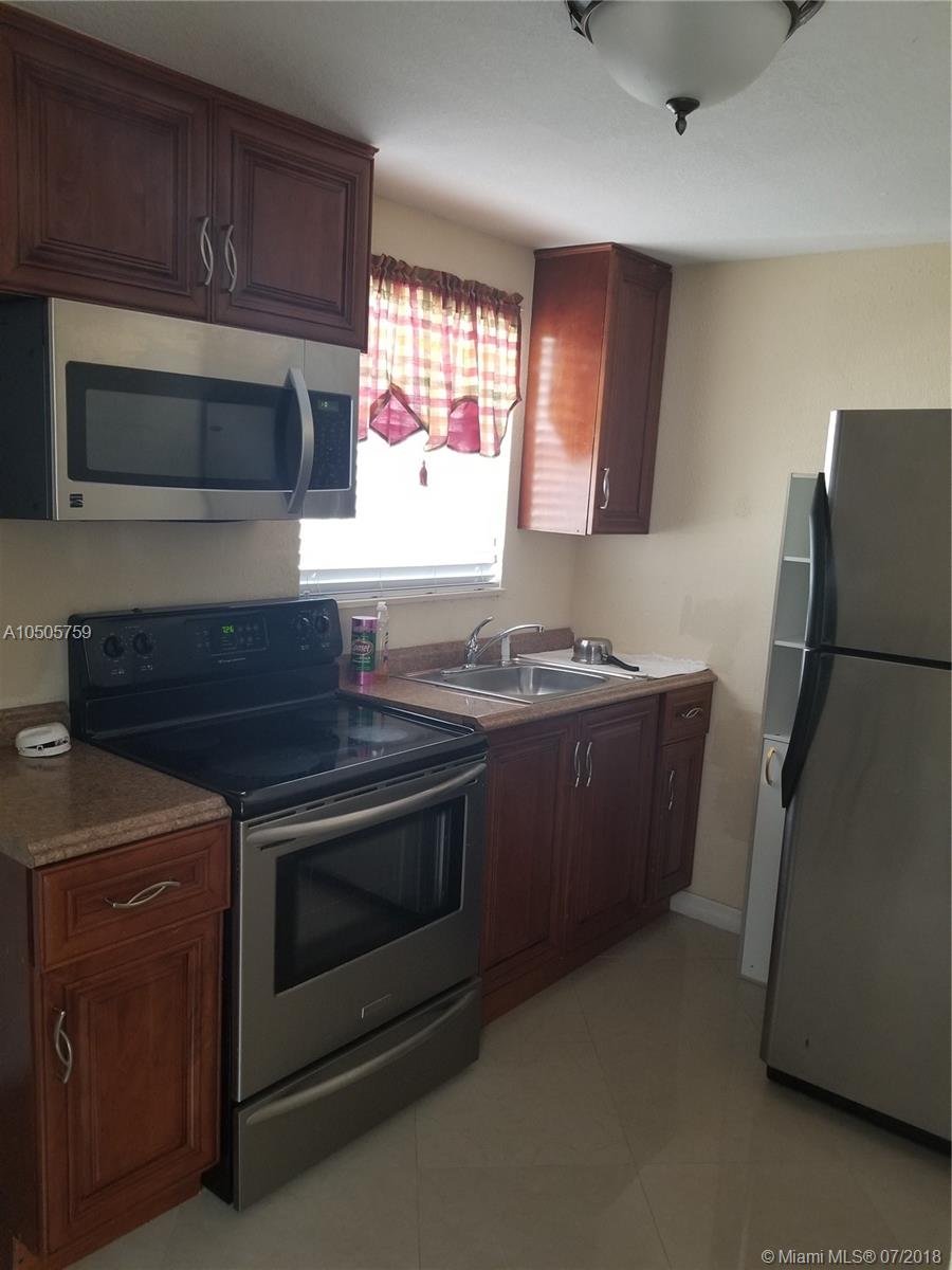 BREEZESWEPT PARK ESTATES - Residential Lease