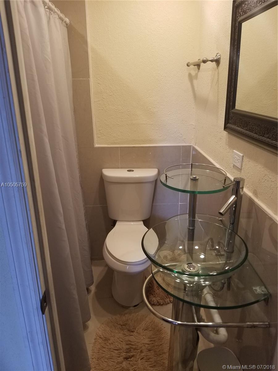 BREEZESWEPT PARK ESTATES - Residential Lease