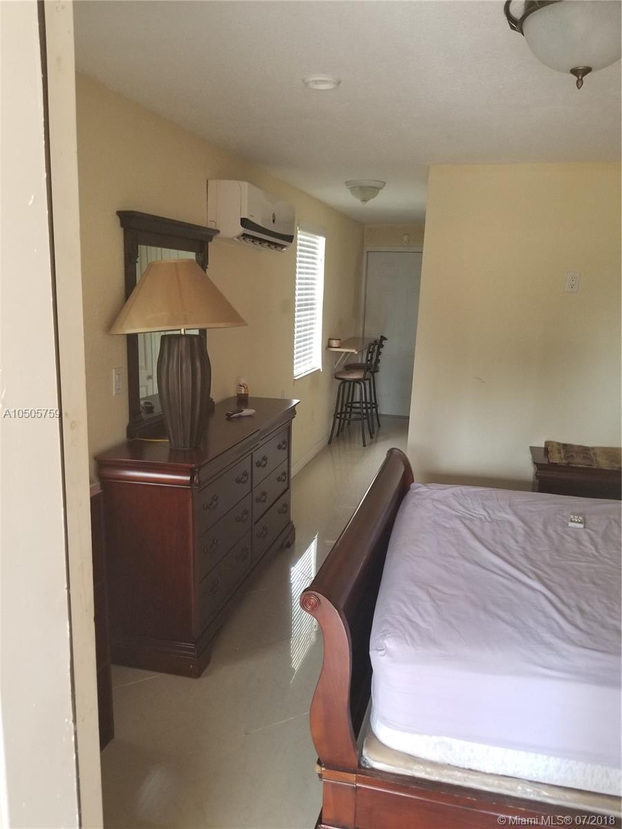 BREEZESWEPT PARK ESTATES - Residential Lease