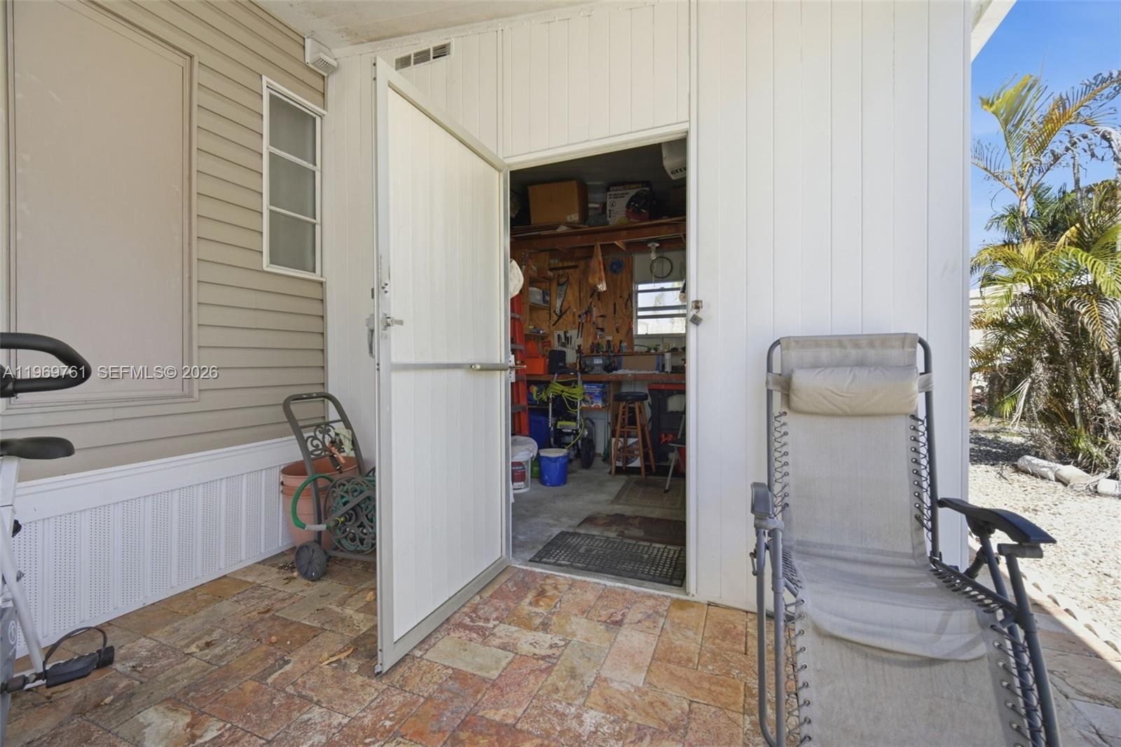 RAVENSWOOD ESTATES & MARI - Residential