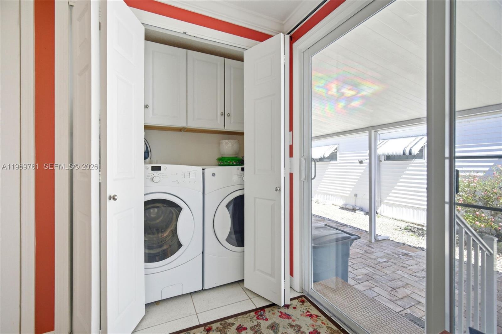 RAVENSWOOD ESTATES & MARI - Residential