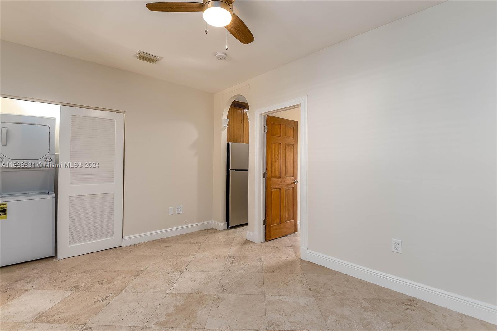 LENOX MANOR - Residential Lease